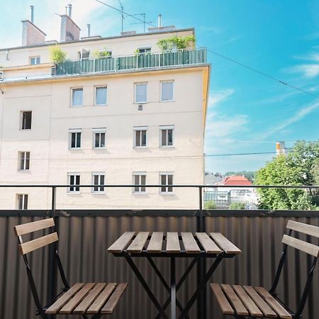 Beautiful 2-Bedroom Apartment Near Schoenbrunn Wien Eksteriør bilde