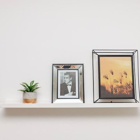 Beautiful 2-Bedroom Apartment Near Schoenbrunn Wien Eksteriør bilde