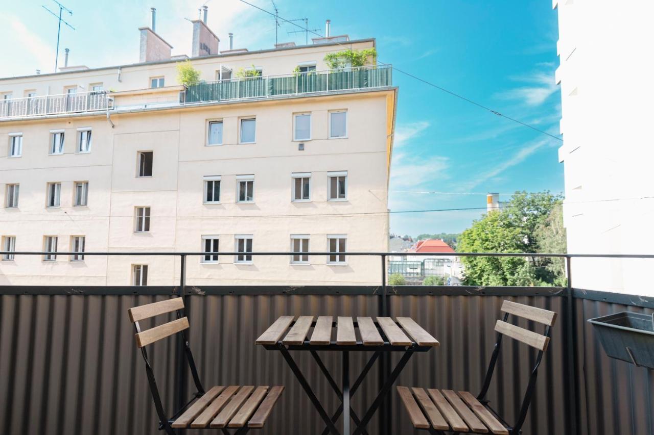 Beautiful 2-Bedroom Apartment Near Schoenbrunn Wien Eksteriør bilde