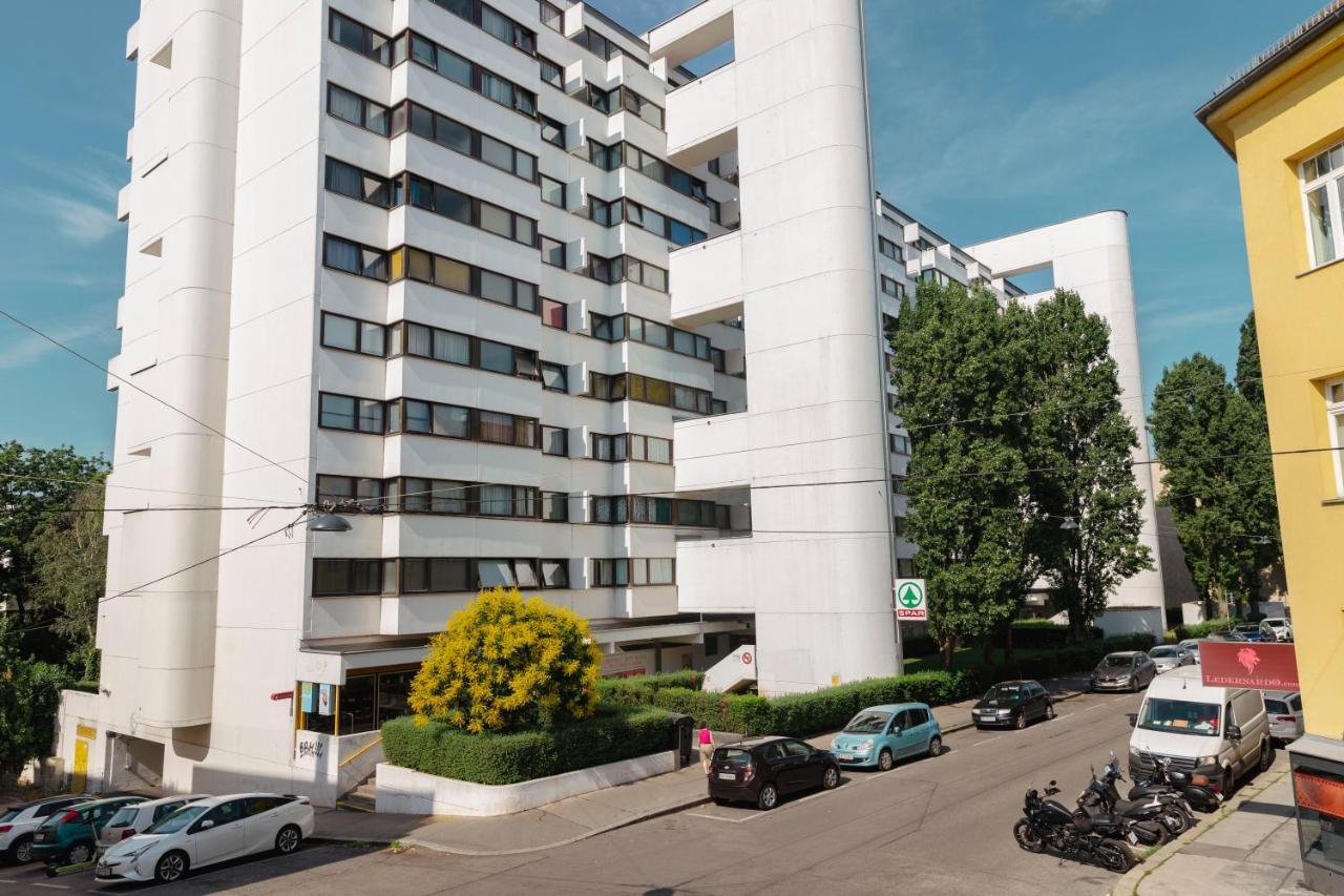 Beautiful 2-Bedroom Apartment Near Schoenbrunn Wien Eksteriør bilde