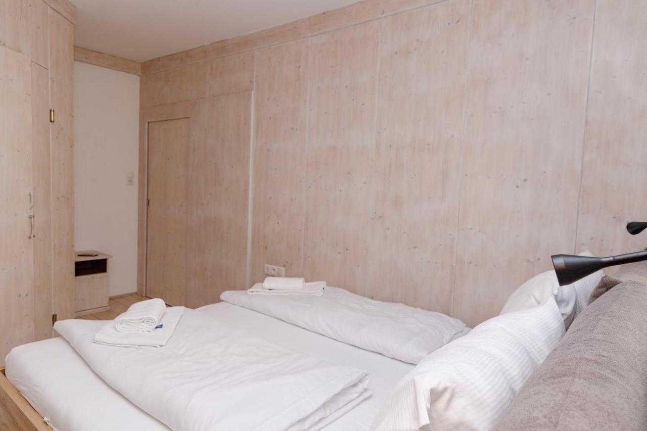 Beautiful 2-Bedroom Apartment Near Schoenbrunn Wien Eksteriør bilde